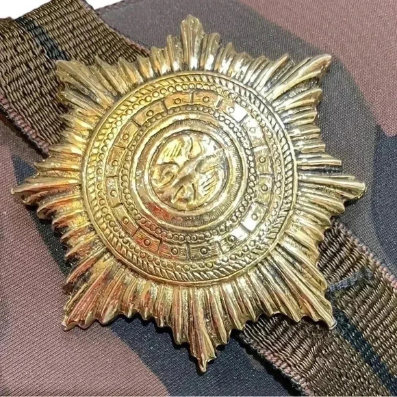 Accessocraft Gold Star Burst Eagle Medallion Brown-Navy Stripe Stretch - Picture 8 of 8